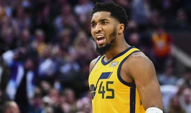 三后卫体系 三后卫体系